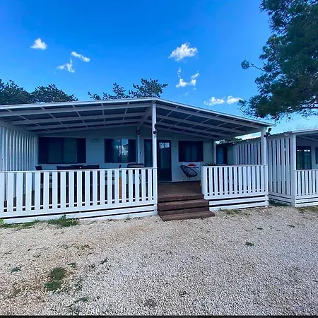 Campsite Gold House Privlaka (Zadar)